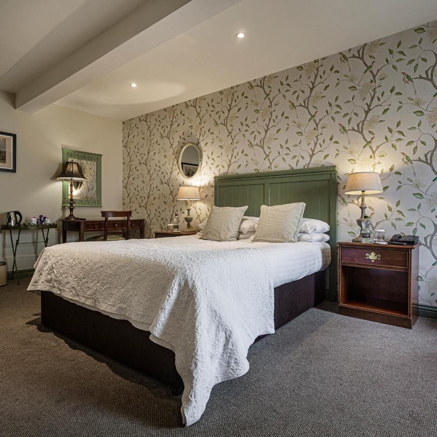 The Golden Fleece Hotel, Thirsk, North Yorkshire Dış mekan fotoğraf