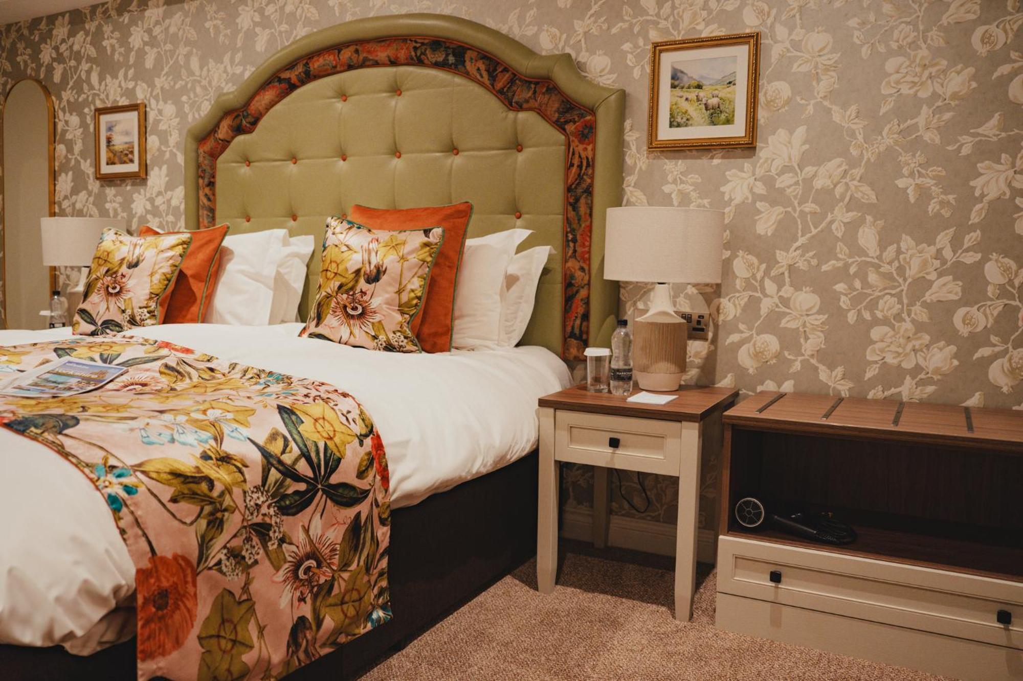 The Golden Fleece Hotel, Thirsk, North Yorkshire Dış mekan fotoğraf