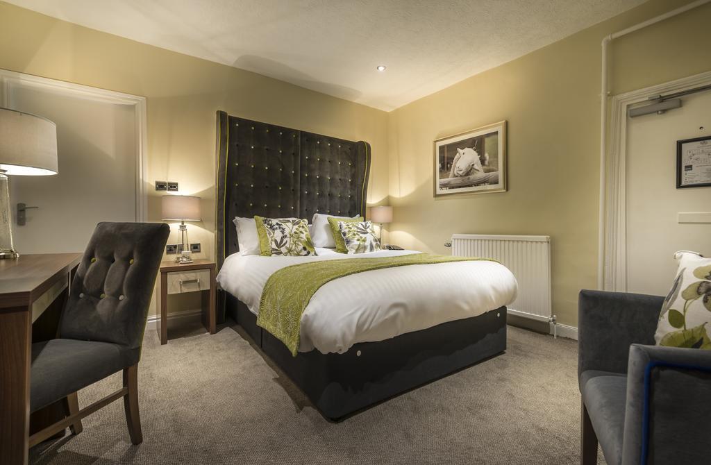 The Golden Fleece Hotel, Thirsk, North Yorkshire Dış mekan fotoğraf