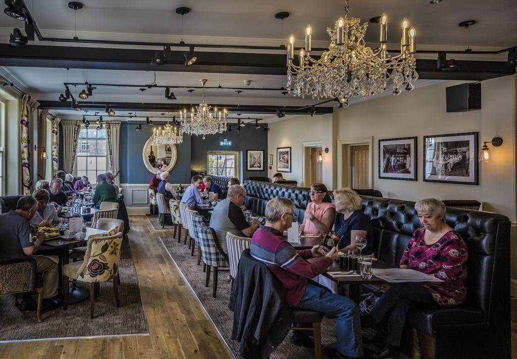The Golden Fleece Hotel, Thirsk, North Yorkshire Dış mekan fotoğraf