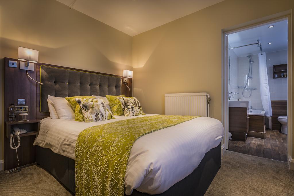The Golden Fleece Hotel, Thirsk, North Yorkshire Dış mekan fotoğraf