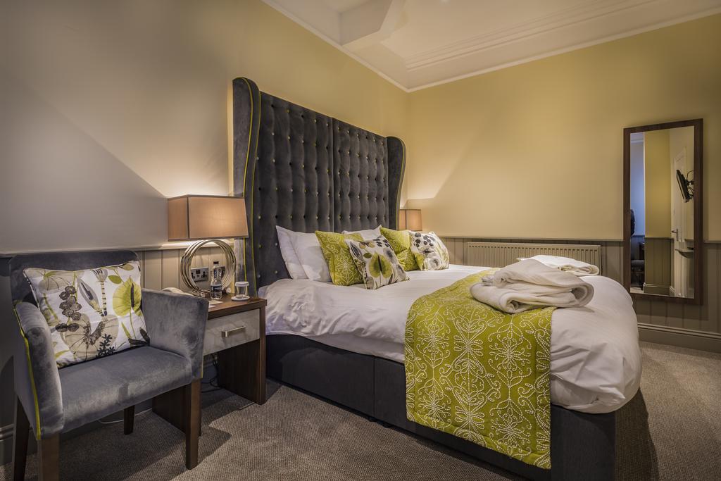 The Golden Fleece Hotel, Thirsk, North Yorkshire Dış mekan fotoğraf